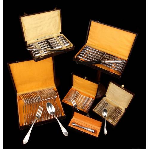 Cutlery Made in France Circa 1900. Twelve Services, Silver Plated Metal. Original Cases