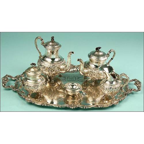 Coffee-Tea Set with Tray in Solid Silver (3751 grs.). Spain. 20th Century