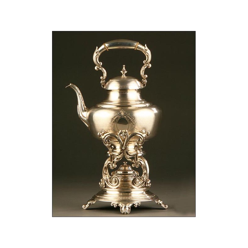 Samovar Francés del Siglo XIX en Plata Maciza en Perfecto Estado de Conservación.