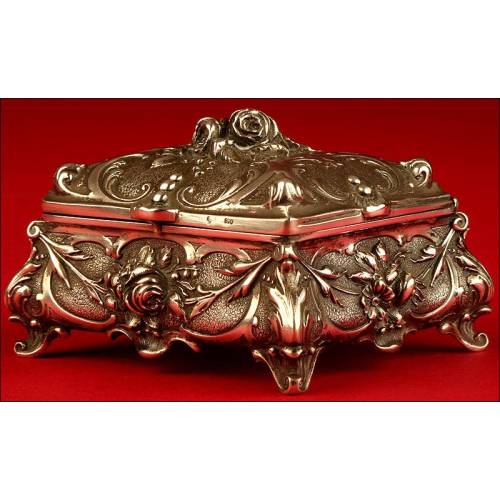 Precious Solid Silver Jewelry Box made in Germany in the XIX Century.