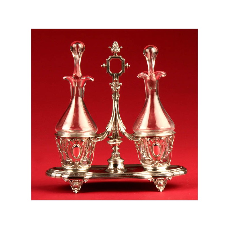 Elegant French Vinaigrette Holder with Decorative Solid Silver Stand. 19TH CENTURY.