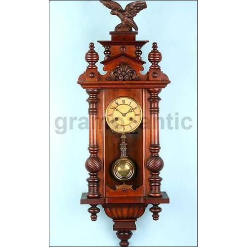 Fantástico reloj de pared con sonería Junghans. 1890