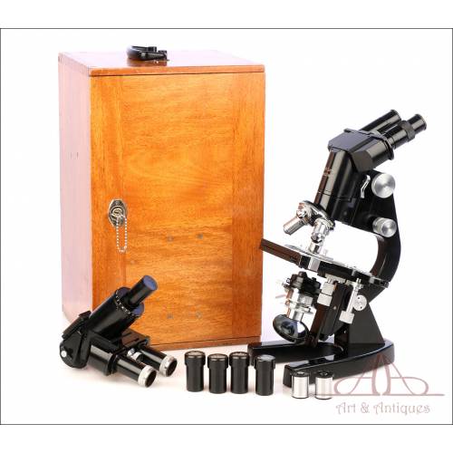 Antique E. Leitz Wetzlar Binocular - Triocular Microscope. Germany, 1950s