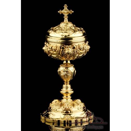 Antique Gold-Plated Solid-Silver Ciborium. France, 19th Century