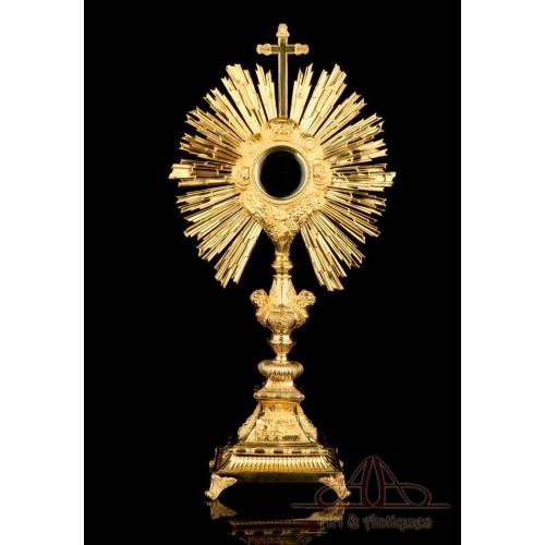 Gorgeous Antique Gilt Silver Monstrance. Paris, France, Circa 1820