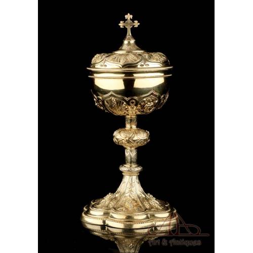 Antique Gilt Solid-Silver Ciborium. France, 19th Century