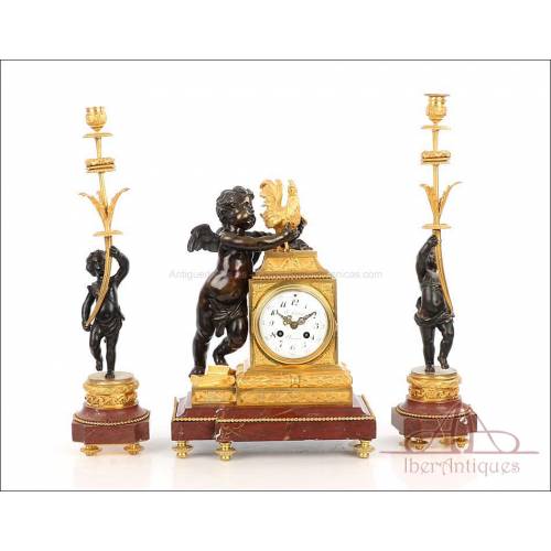 Antique French Mantel Clock. Gilt and Patinated Bronze. . France, 19th Century