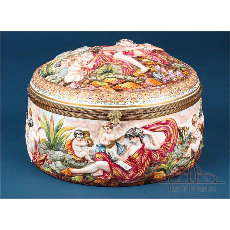 Important Antique Capodimonte Porcelain Chest. Naples, Italy, Circa 1800