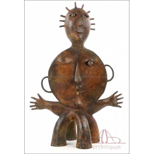 Gorgeous Patinated Bronze Sculpture by Joan Ripollés. Signed and Numbered.