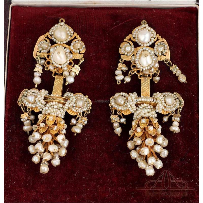 Pair of Antique Earrings. Gold and Natural Pearls. Valencia, Spain, 19th Century