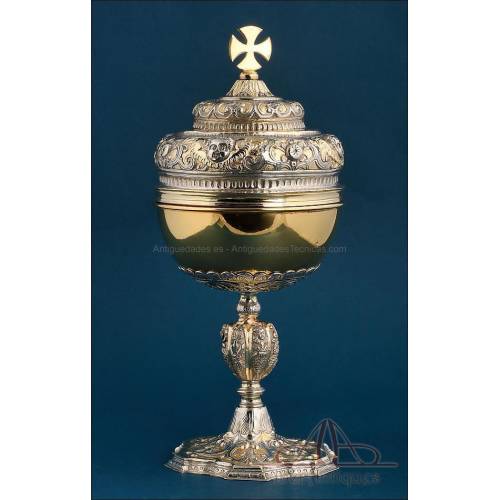 Antique Italian Silver Ciborium in Good Condition, circa 1900, Italy