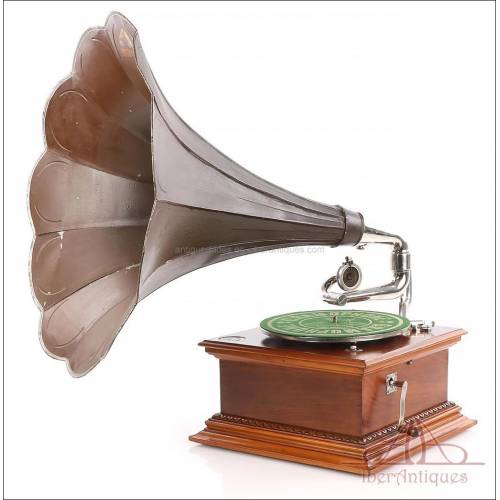 Antique His Master's Voice Model 2 Phonograph-Gramophone. Spain, Barcelona, 1910