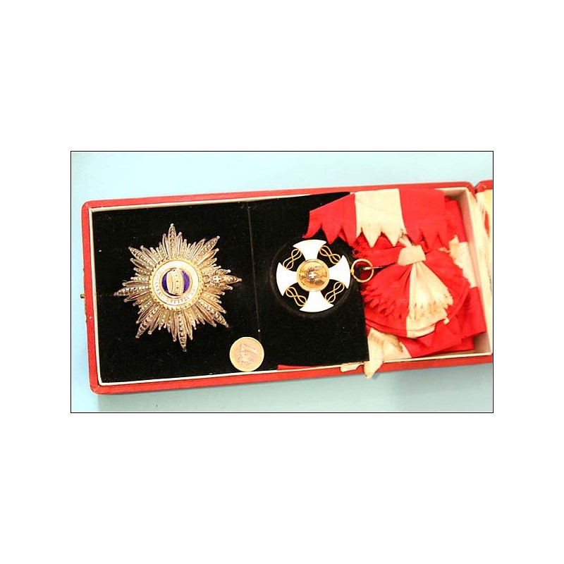 Italy. Order of the crown. In silver and gold. Case