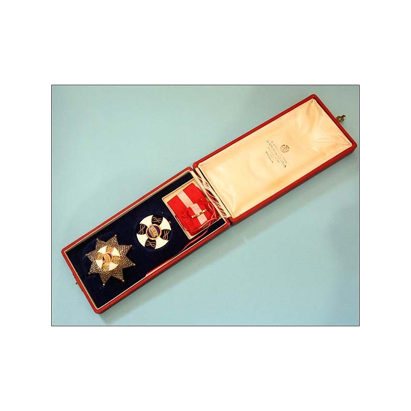 Italy. Order of the Crown. In silver and gold. Case