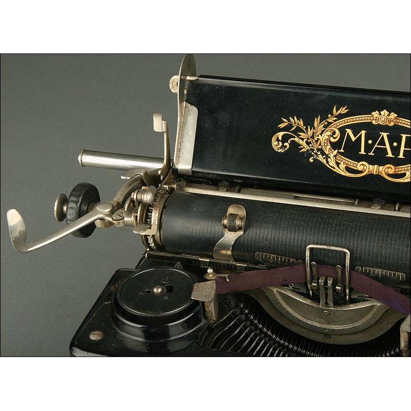 Antique Royal Standard Typewriter c. 1921