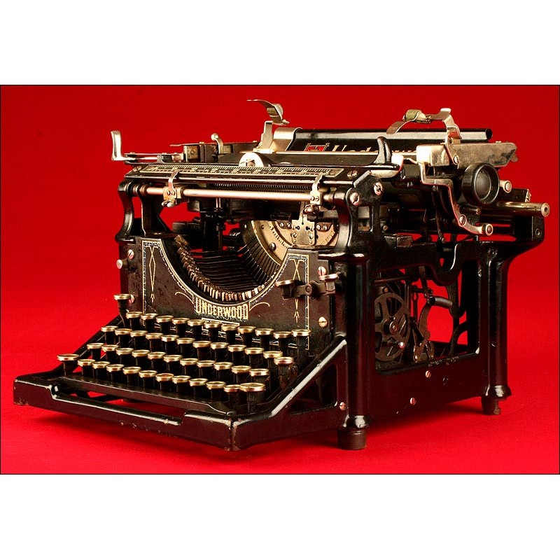 Hermosa Máquina de Escribir Marca Underwood 5,1920. Funcionando.