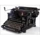 Hispano Olivetti M40 Typewriter, in very good condition. Barcelona, 1940's. Working