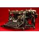 Splendid Underwood 5 Typewriter, Year 1915. Works Fine.