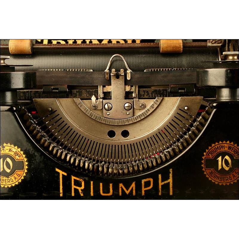 Antigua Máquina de Escribir Marca Triumph, Año 1926.  Maquina de escribir, Máquinas  de escribir de la vendimia, Gabinetes de curiosidades