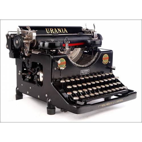 Beautiful Urania Typewriter Magnificently Preserved. Germany, 1928