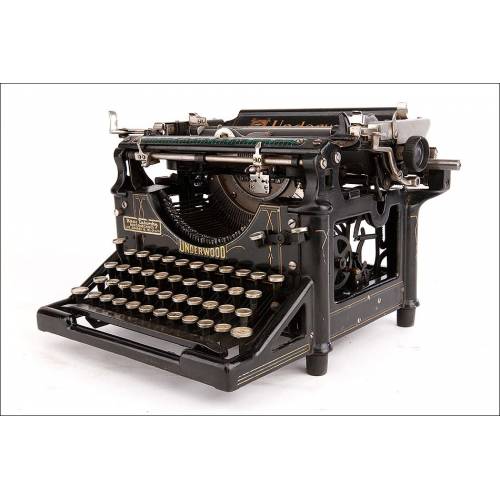 Antique Underwood 5 Typewriter, Very Well Preserved. United States, 1910