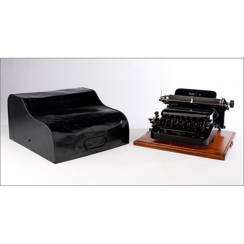 Magnificent American Model 8 Typewriter, Well Preserved. USA, Circa 1908