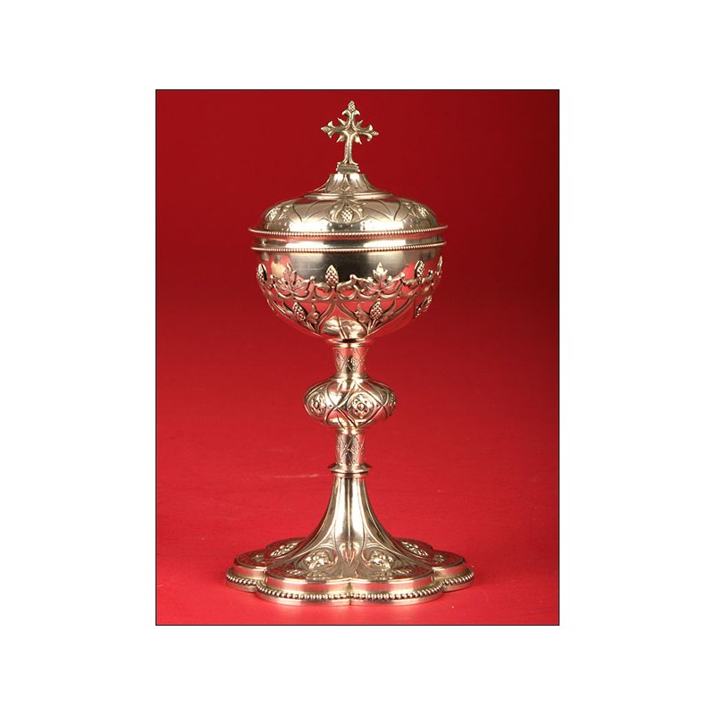 Extraordinary French Solid Silver Ciborium. XIX Century.