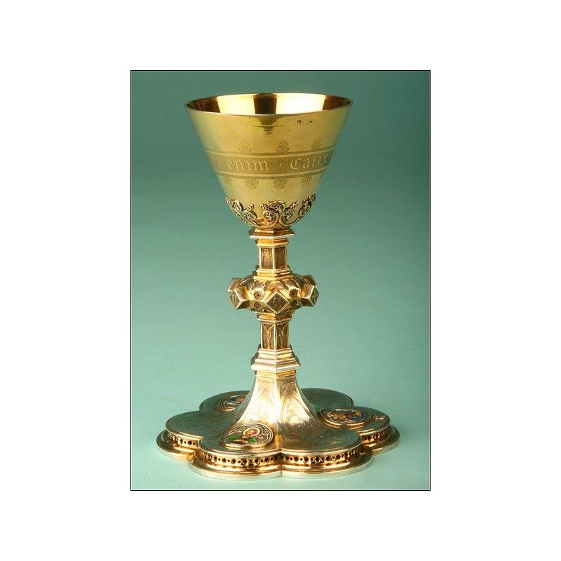 Magnificent French Neo-Gothic Chalice in Silver and Enamel. XIX CENTURY.