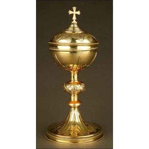 Precious Solid Silver Gilt Ciborium. France, late 19th century.