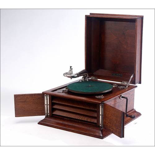 Attractive Alba Mantel Gramophone in perfect working order. England, Circa 1925