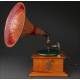 Beautiful horn gramophone made in 1915. In very good condition and working.