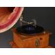 Beautiful horn gramophone made in 1915. In very good condition and working.