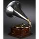 Neuton horn gramophone in very good condition. Germany, Circa 1915. Magnificent sound.