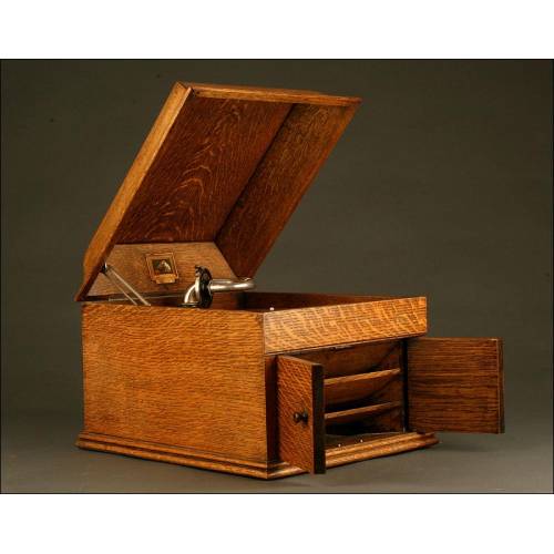 His Master's Voice Gramophone of the 1920's. With Automatic Brake and Excellent Sound.