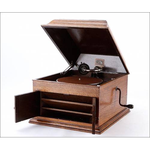 His Master's Voice Antique Mantel Gramophone. Model 103. Great Britain, 1925