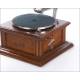 Antique HMV horn gramophone Monarch IV for the French Market, Circa 1910.