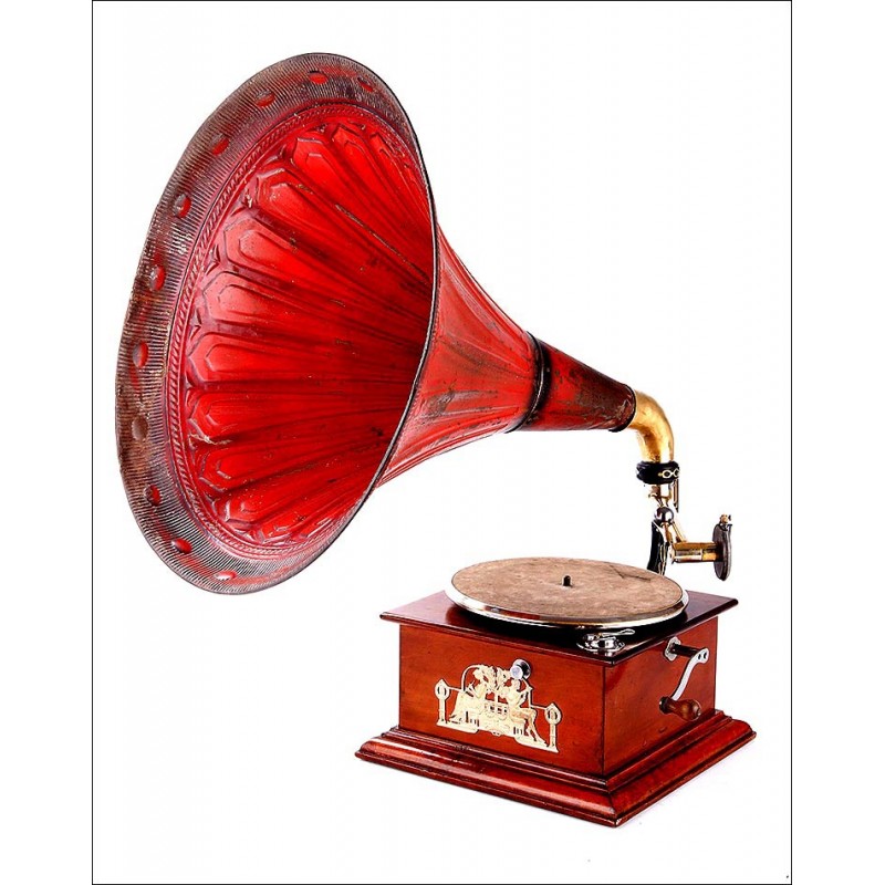 Antique horn gramophone with Spectacular Sound. Central Europe, Circa 1910