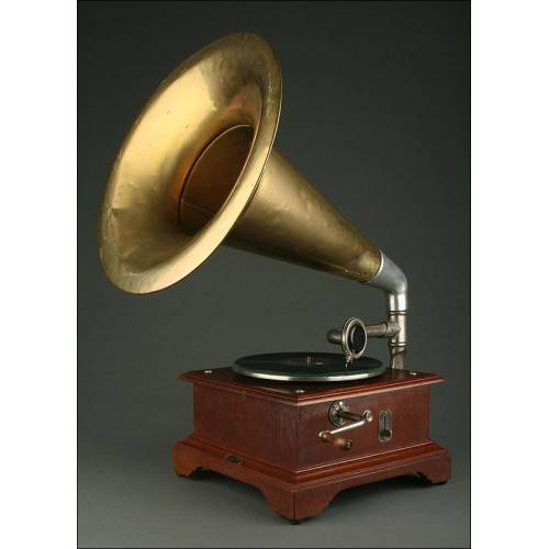 horn gramophone, 1920