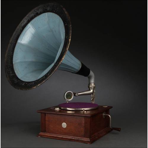 horn gramophone, 1920