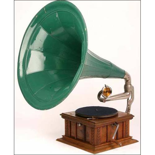 Parlophon horn gramophone, deluxe model. 1910