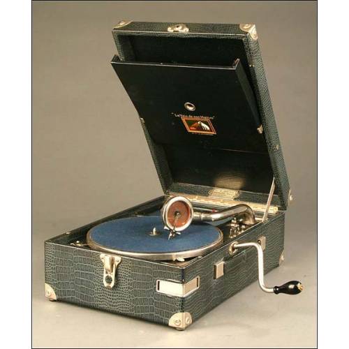 Suitcase Gramophone, His Master's Voice, Mod. 102, 1930s.