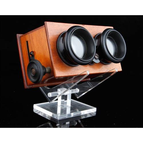 Stereoscopic Viewfinder, ca. 1900.