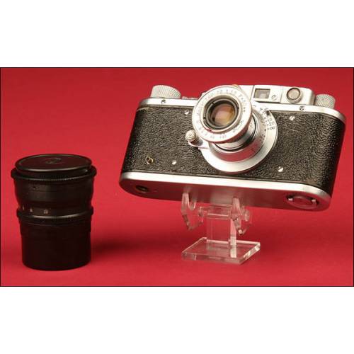 Magnificent Russian Zorki I Camera, Exact Copy of the Leica II. 1950's.