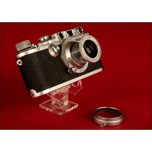 Fantastic Leica Model III-A Camera, 1948. Original Case. Works Perfectly