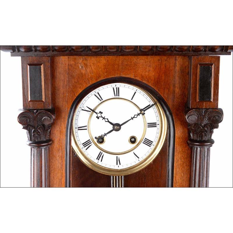 Antiguo reloj de pared Alfonsino de GUSTAV BECKER de origen alemán