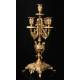 Espectacular Conjunto de Reloj con Candelabros en Bronce dorado. Francia, Siglo XIX