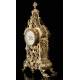 Beautiful Clock of Cast Bronze in Perfect Functioning. France, XIX Century