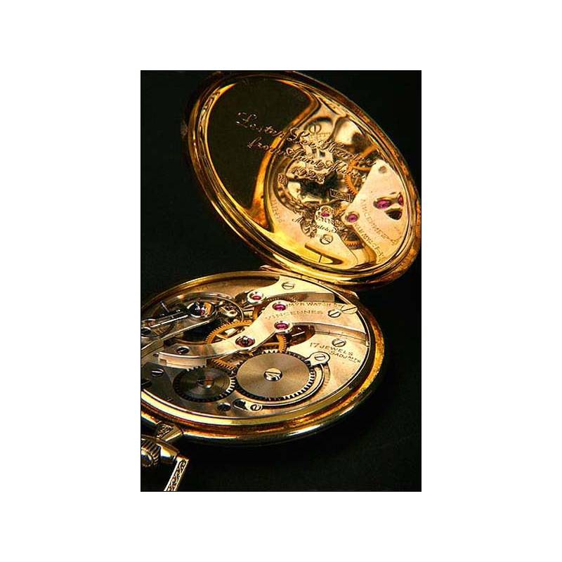 Swiss pocket watch in solid gold. 17 rubies. 47 cms. 1923