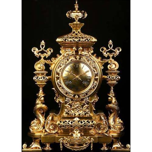 French mantel clock, 19th century. Dragons