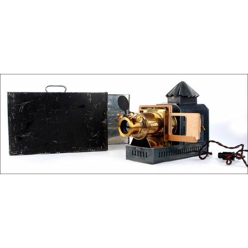 Fantastic Antique Magic Lantern in its Original Case. Central Europe, 19th Century